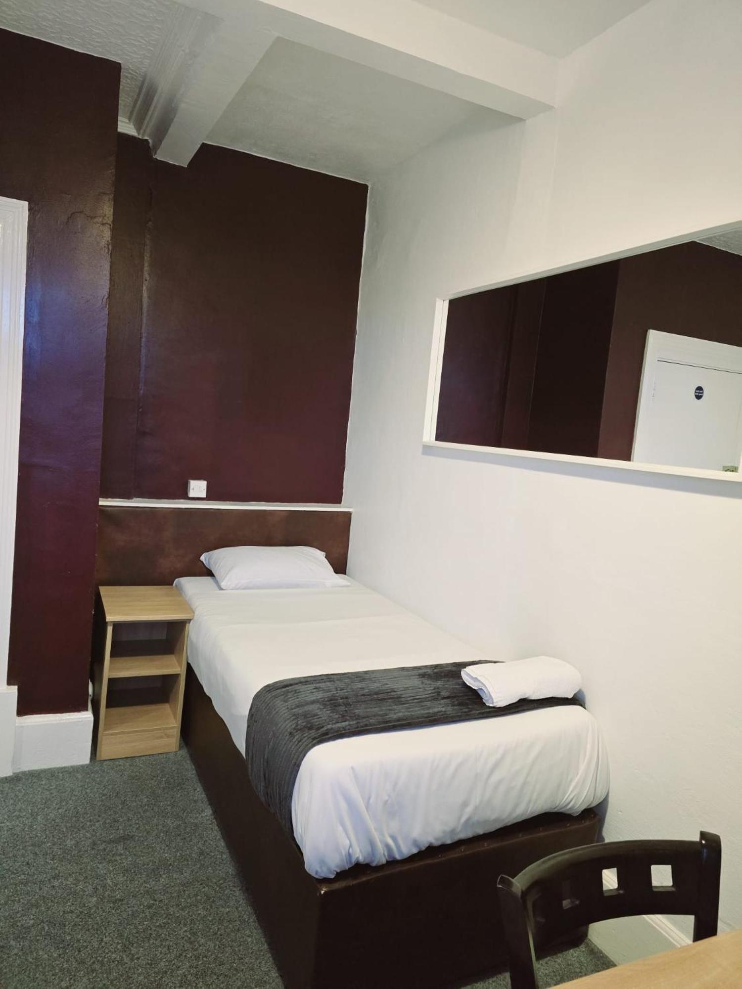 Kingswood Hotel Μεϊντενχέντ Εξωτερικό φωτογραφία